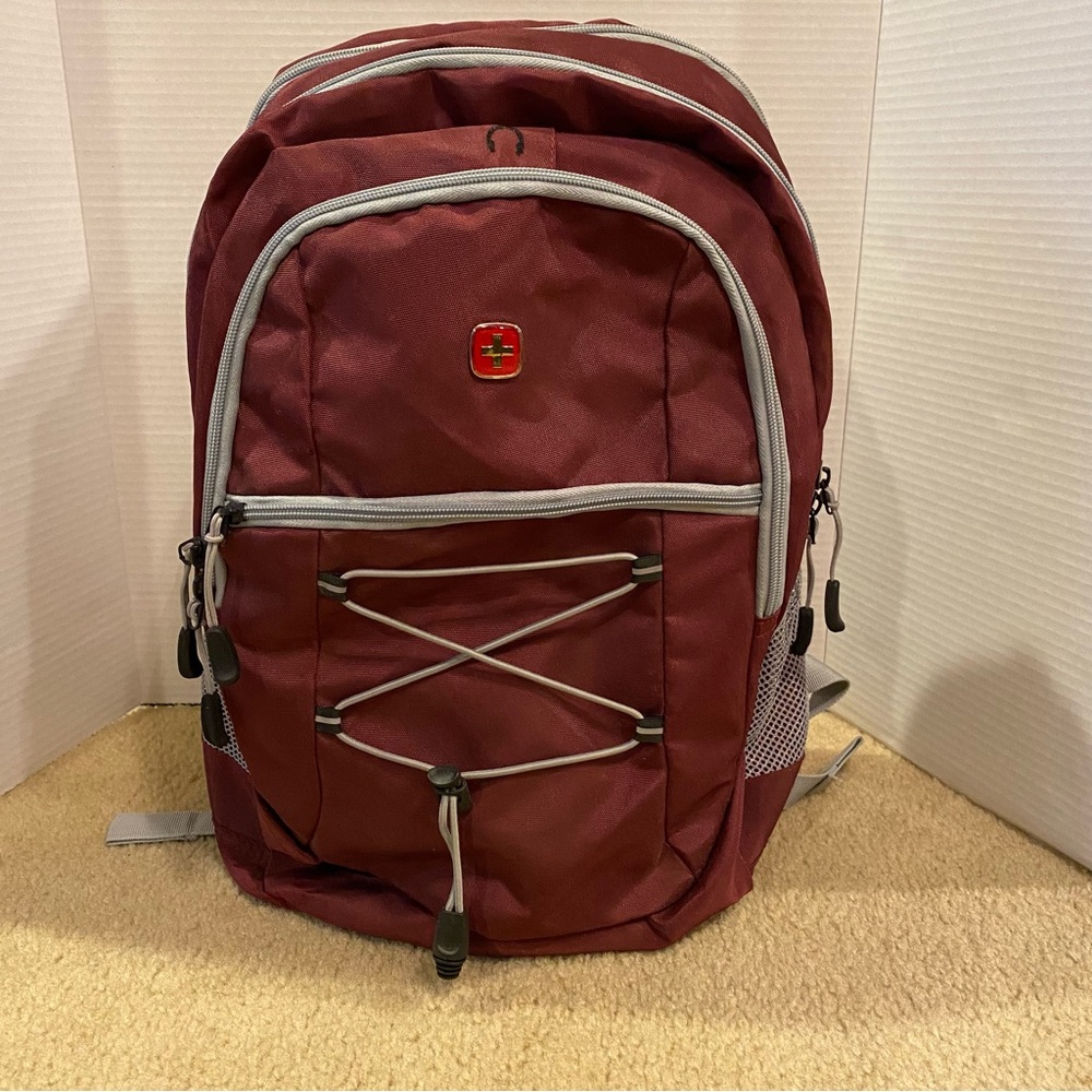 Swiss Gear Burgundy backpack nwot tablet safe